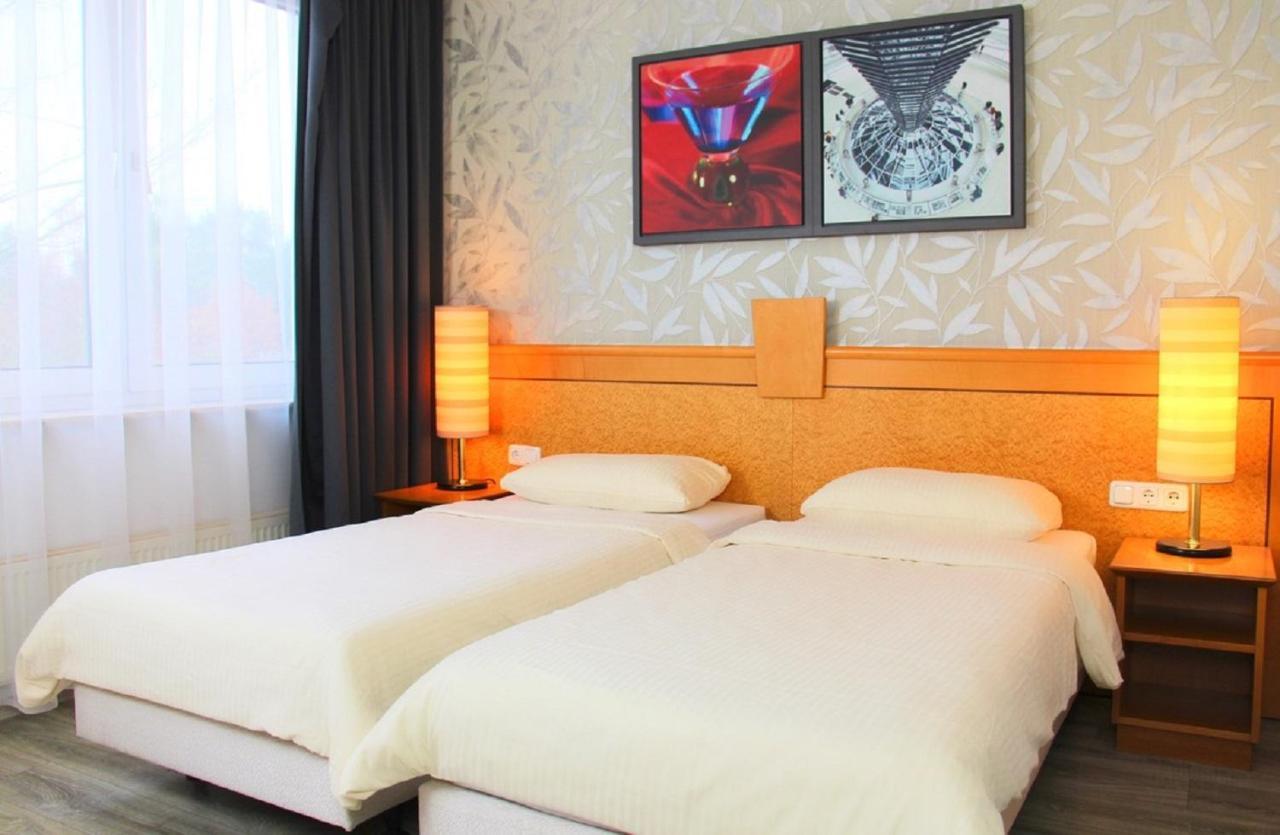 Parkhotel Viktoria Фелтен Екстериор снимка