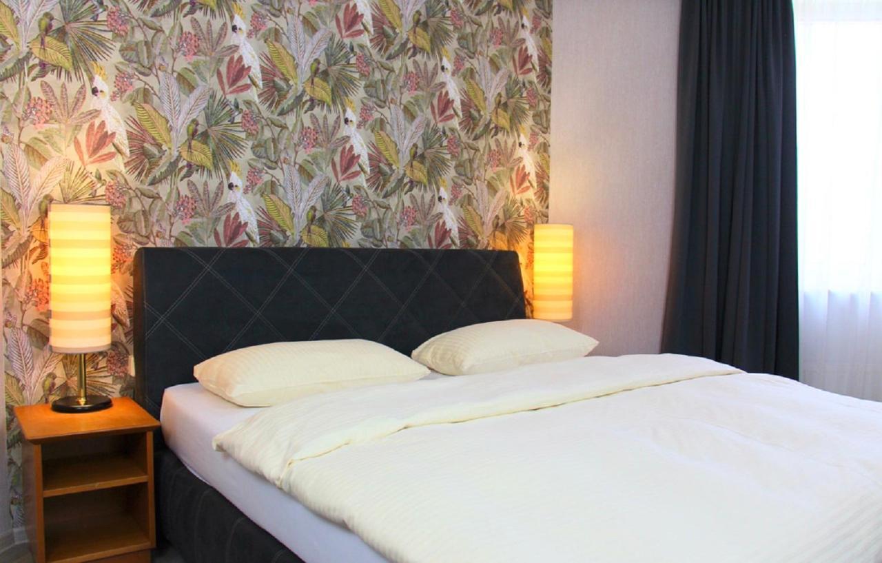 Parkhotel Viktoria Фелтен Екстериор снимка