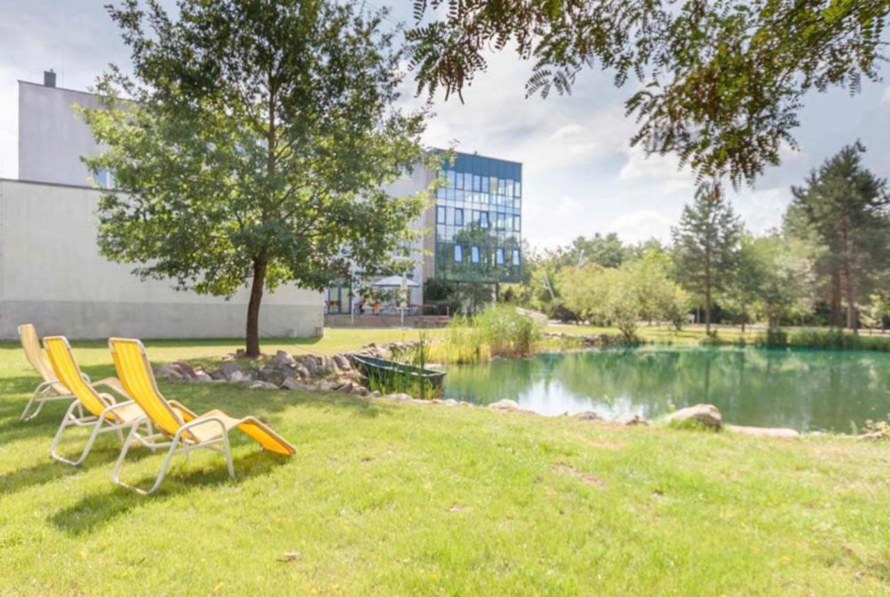 Parkhotel Viktoria Фелтен Екстериор снимка