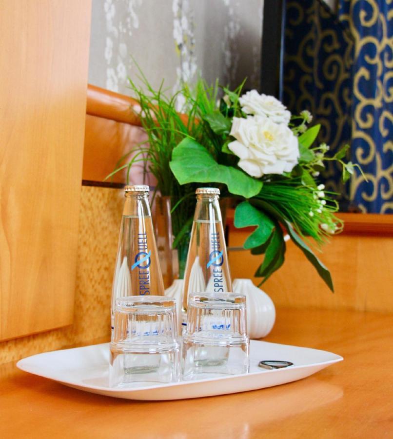 Parkhotel Viktoria Фелтен Екстериор снимка